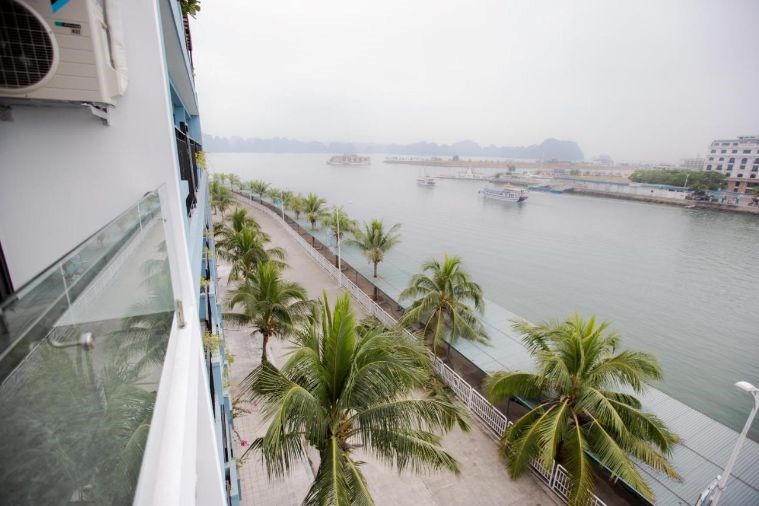 Khách sạn Golden Palm HaLong